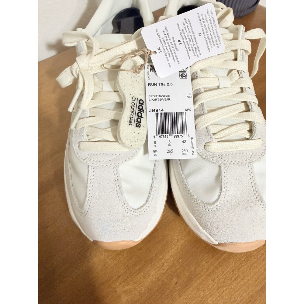 Adidas Run 70s 2.0 Sneaker Off White / Linen Green / Gum J14914 Womens 9.5 - Picture 7 of 10